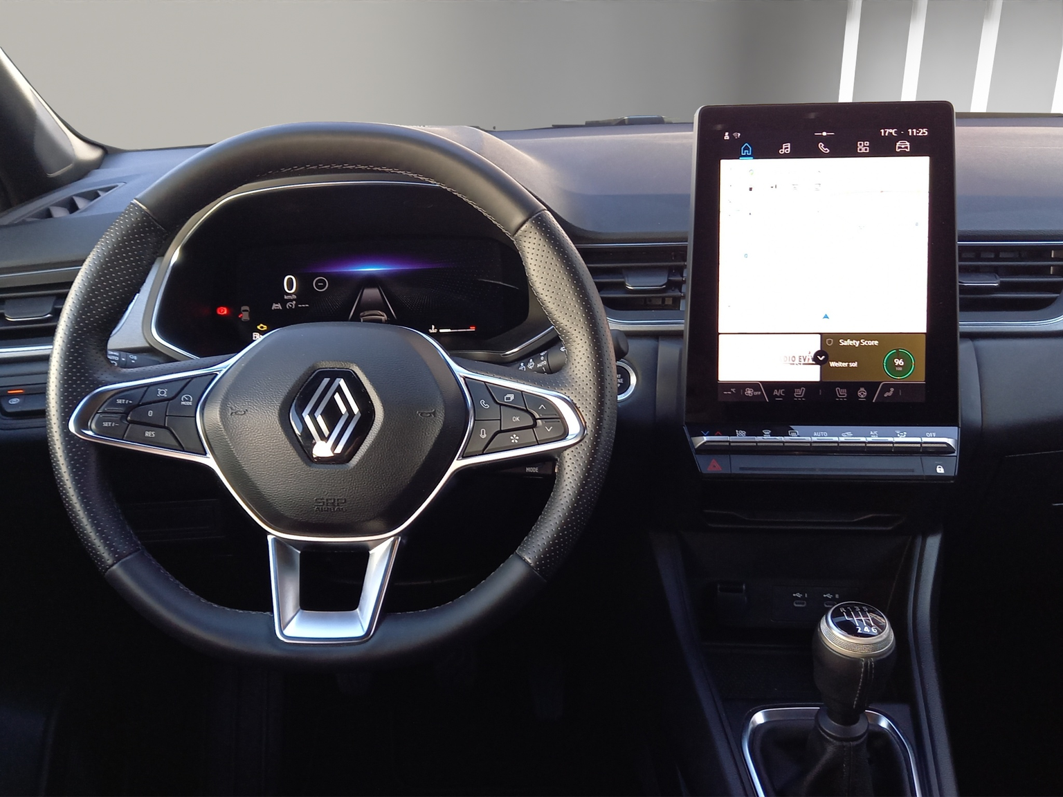 RENAULT Captur 1.3 TCe 140 techno