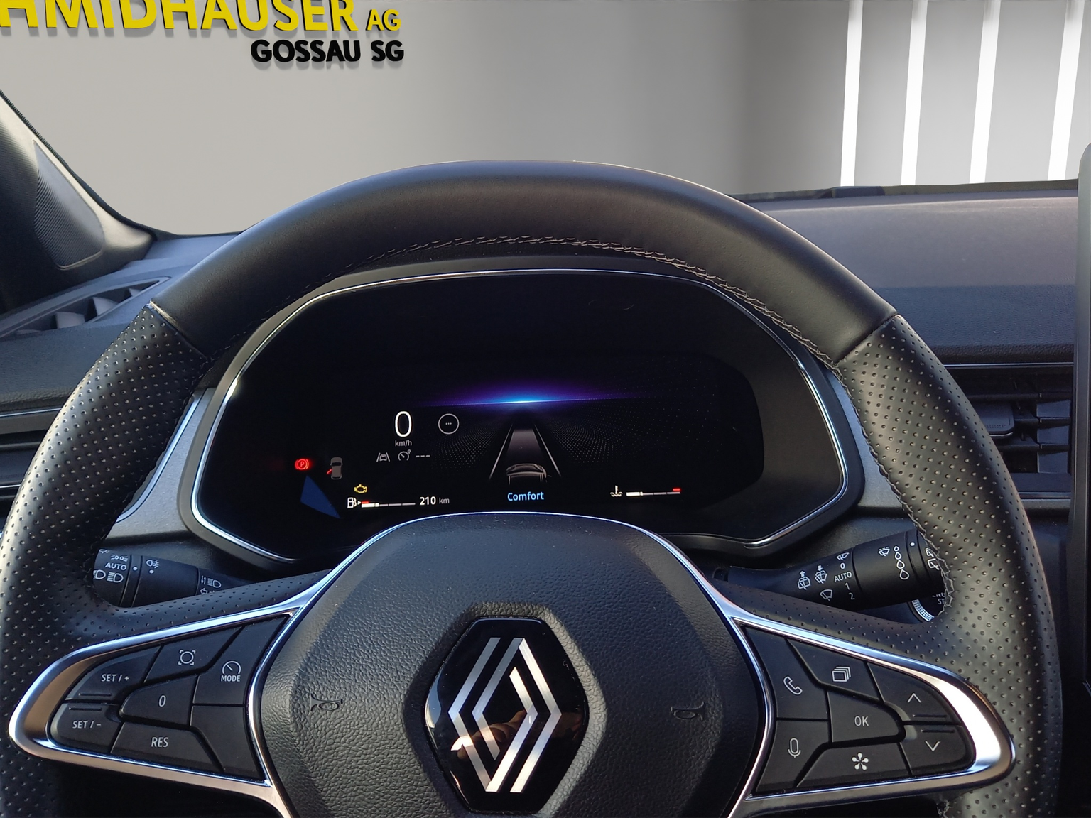 RENAULT Captur 1.3 TCe 140 techno