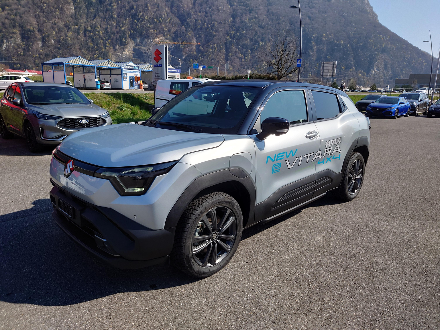 SUZUKI e Vitara Compact Top 4x4
