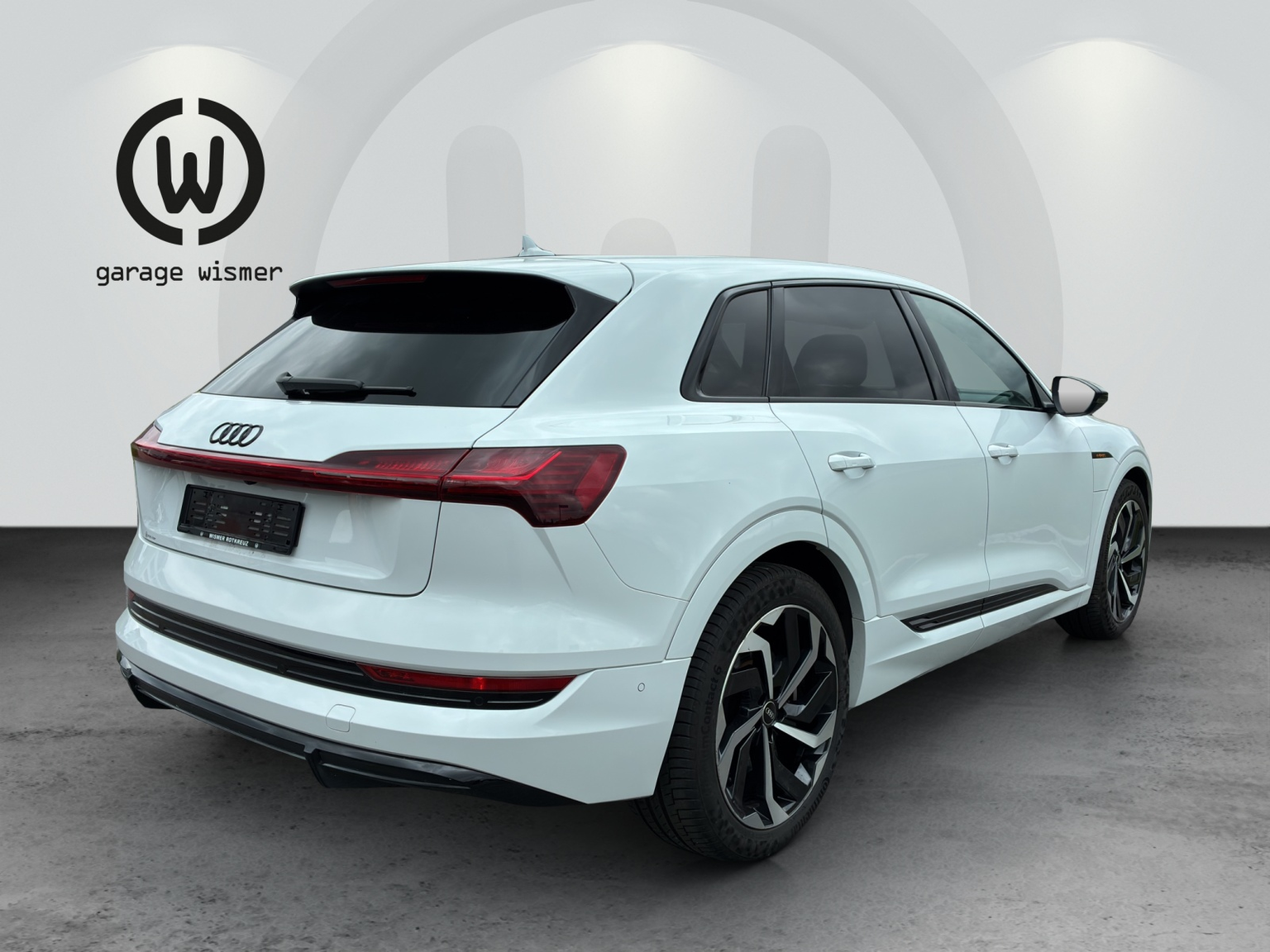 AUDI e-tron 55 S Line Black Edition quattro