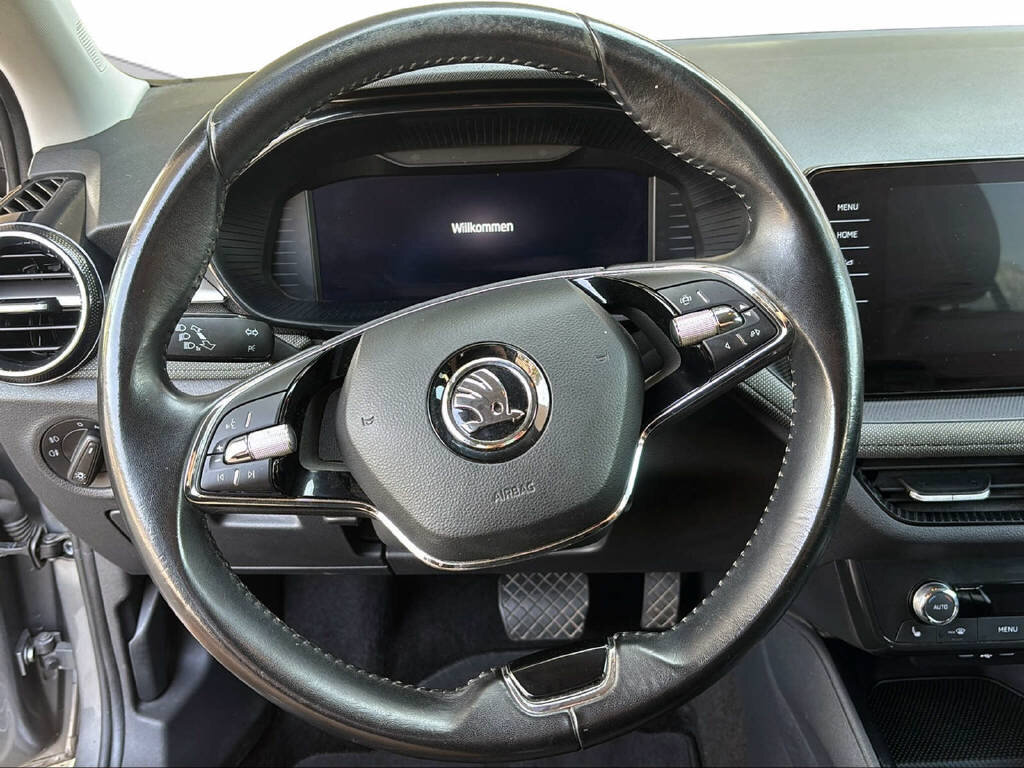 SKODA Fabia 1.0 TSI Ambition DSG