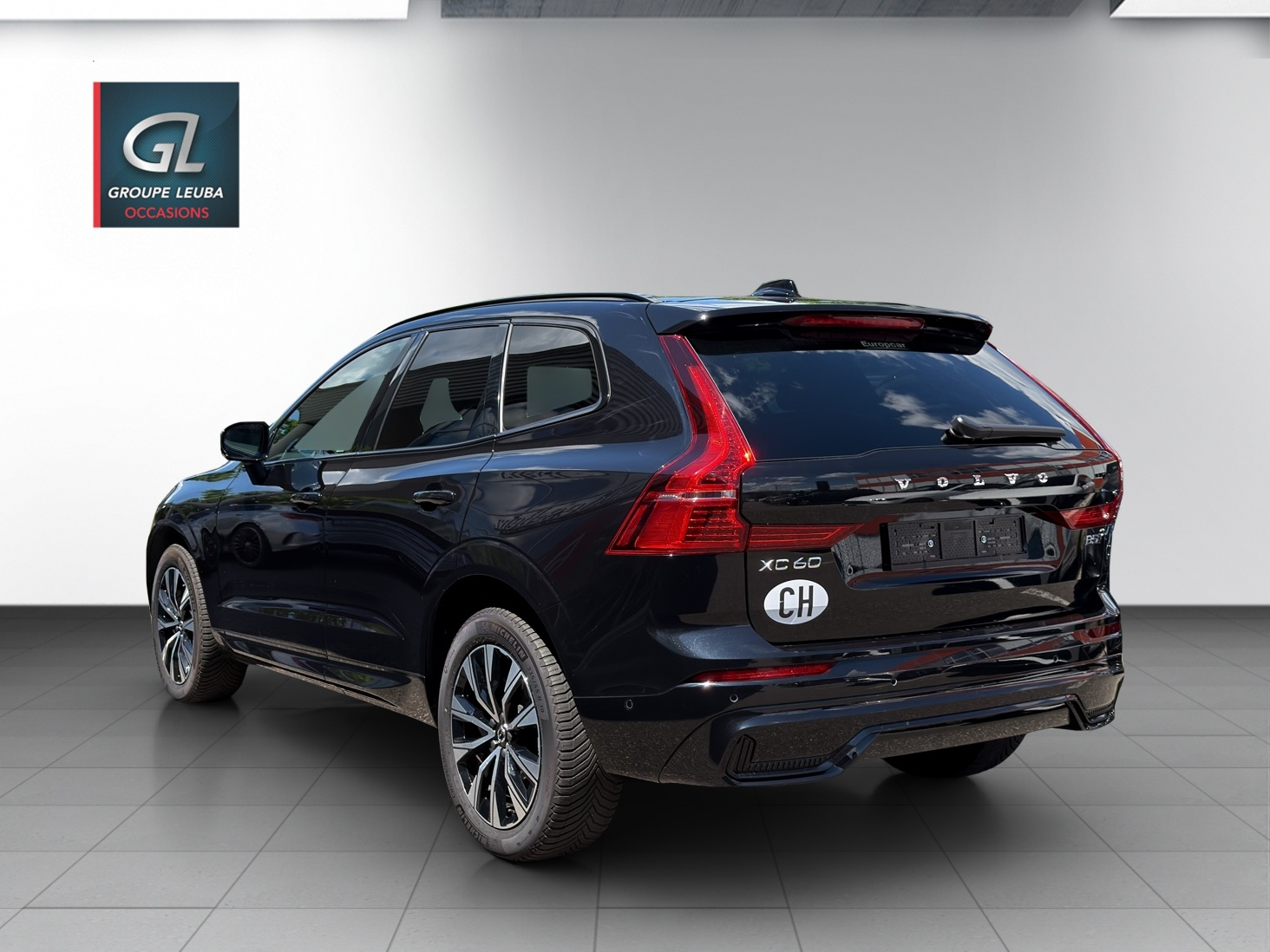 VOLVO XC60 B5 B AWD Plus Dark