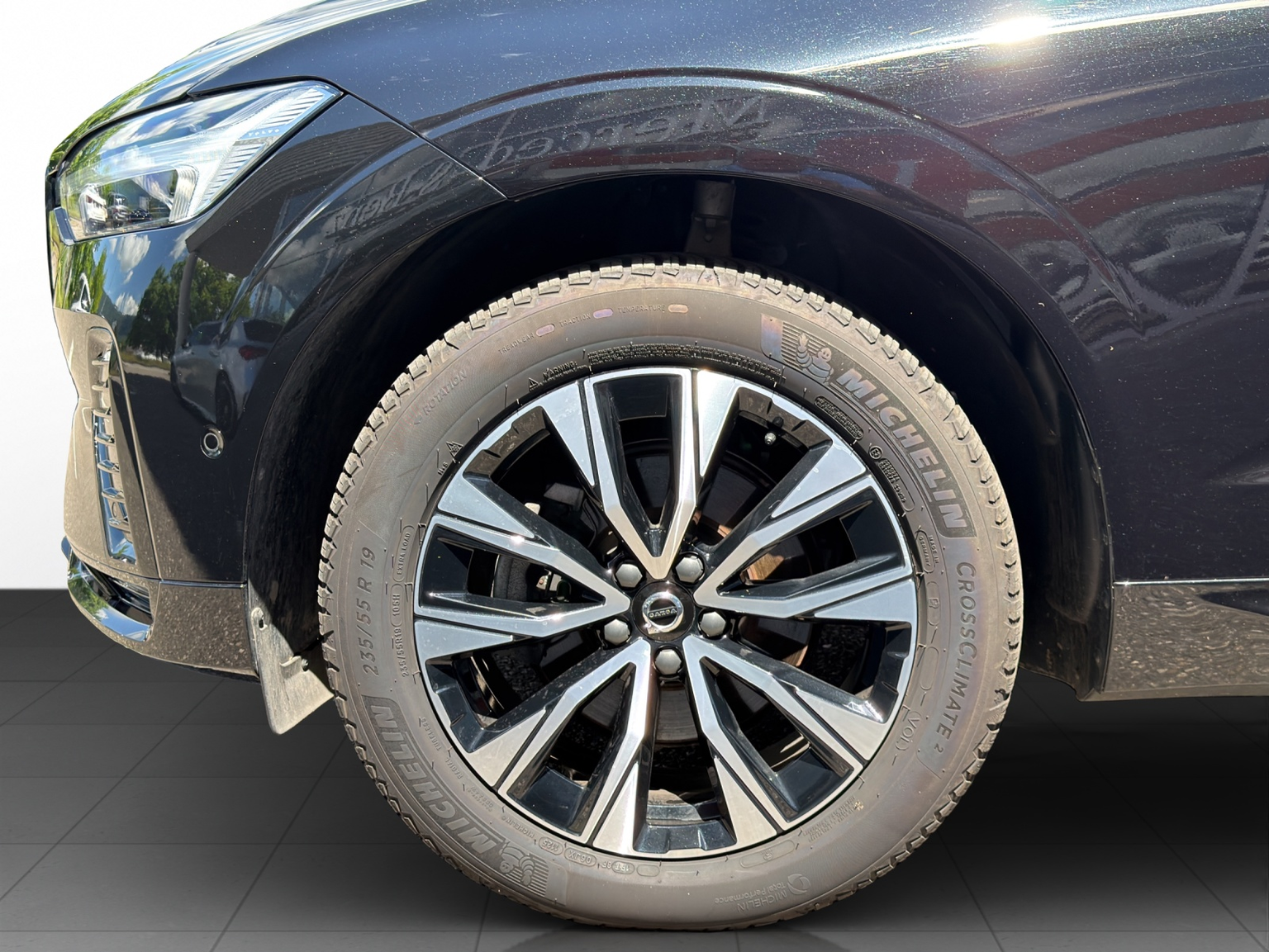 VOLVO XC60 B5 B AWD Plus Dark