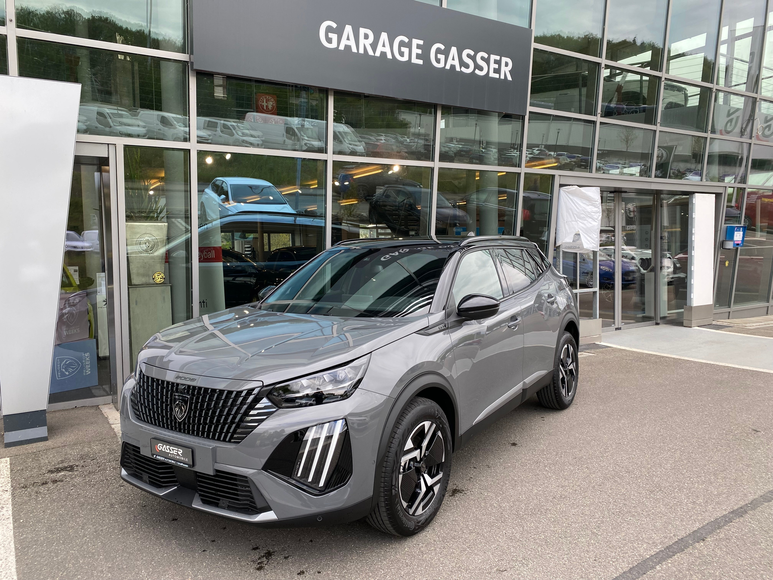 PEUGEOT 2008 1.2 145 MHEV GT