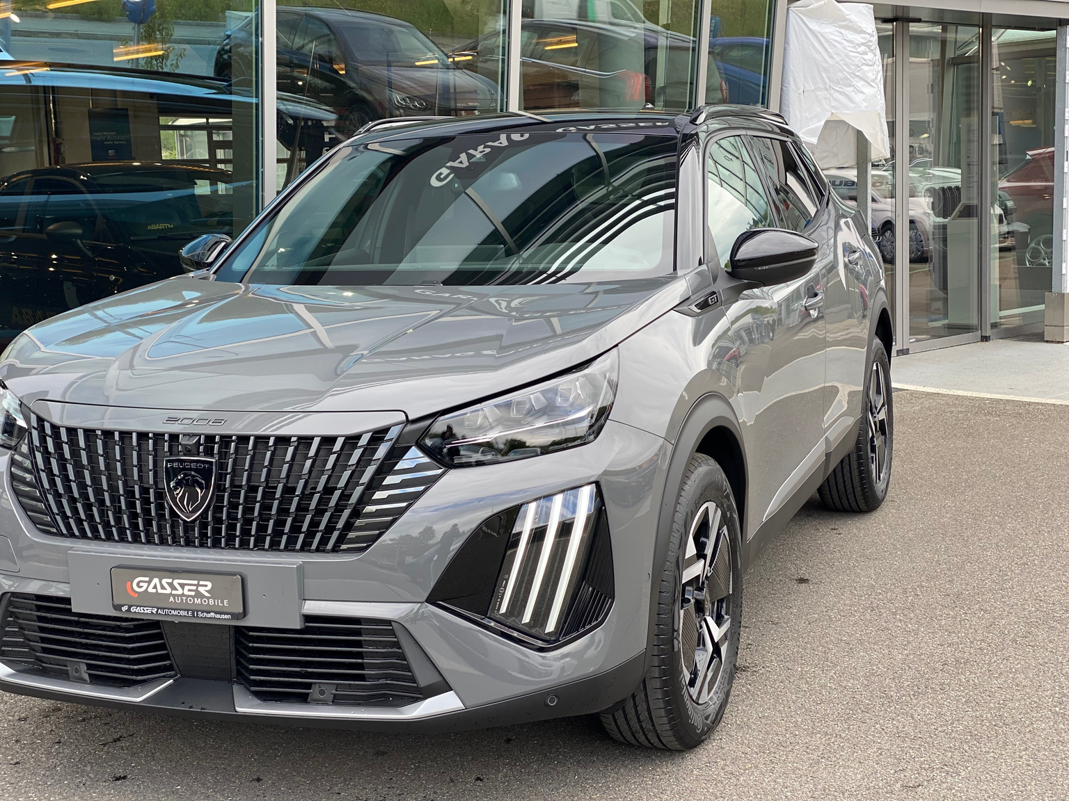 PEUGEOT 2008 1.2 145 MHEV GT
