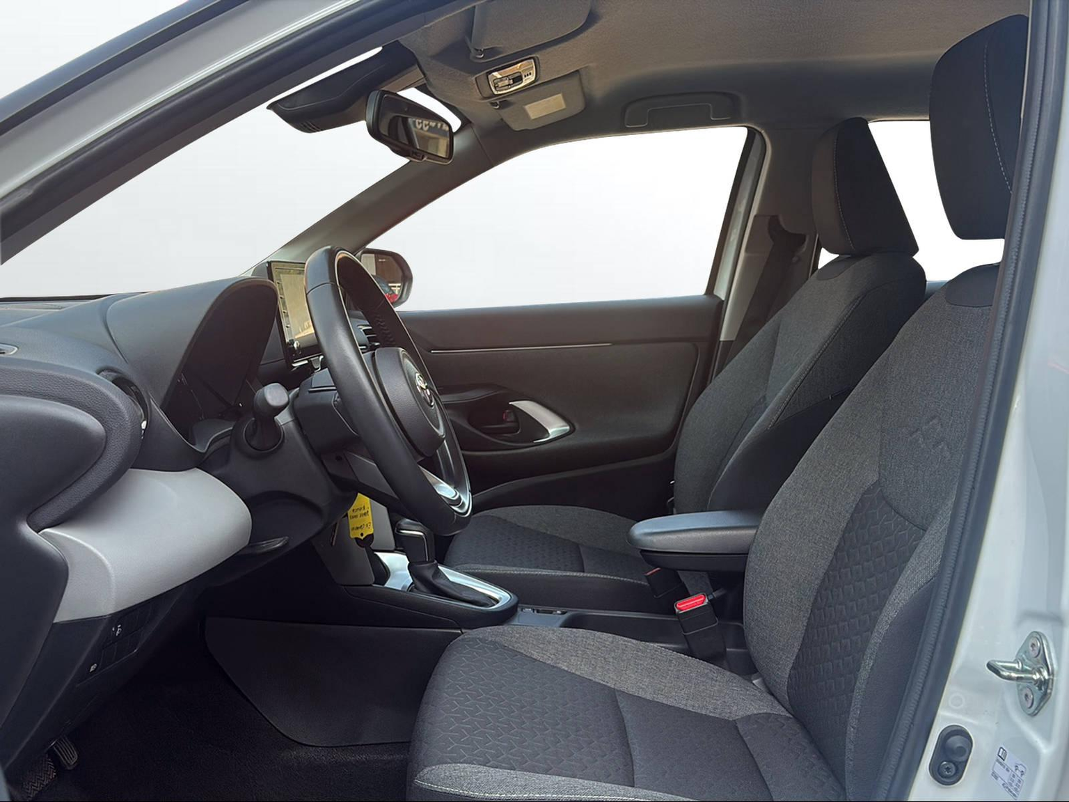 TOYOTA Yaris Cross 1.5 VVT-i HSD Comfort