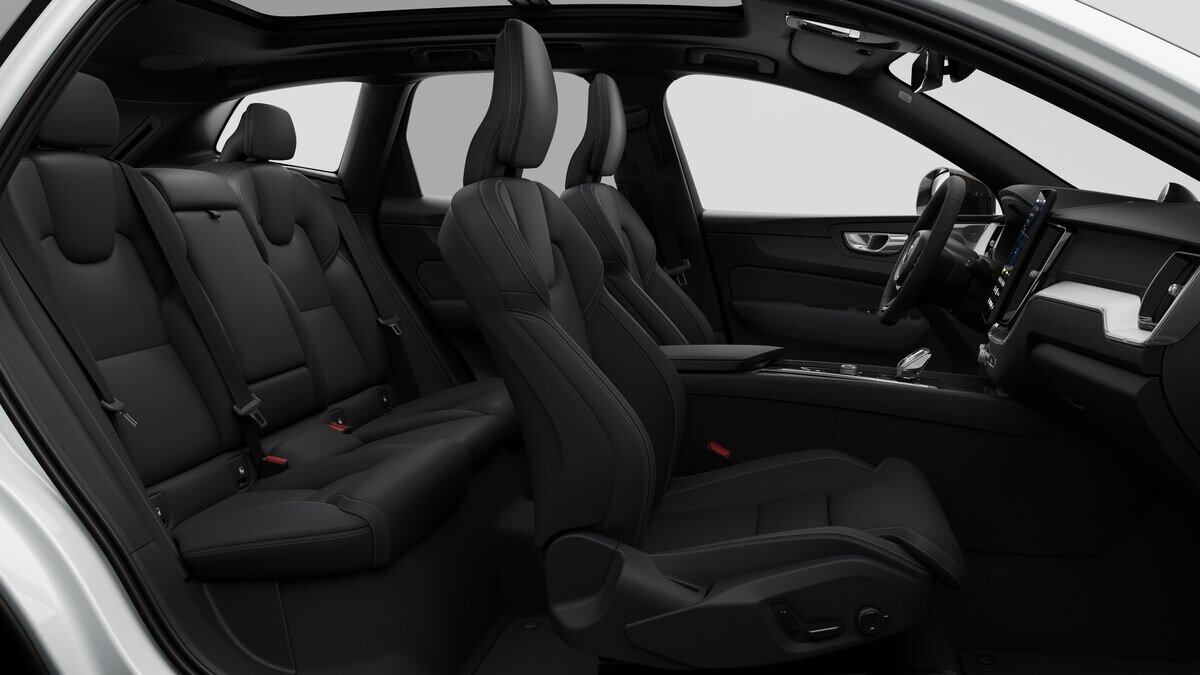 VOLVO XC60 2.0 B5 MH Black Edition AWD