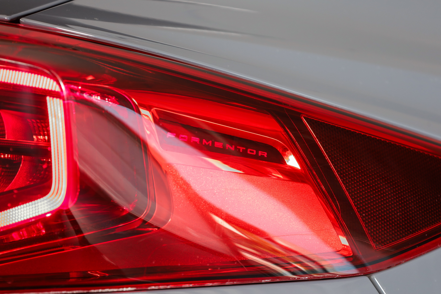 CUPRA Formentor 2.0TSI VZ 4Drive DSG * Graphene Grey * Cupra Seats