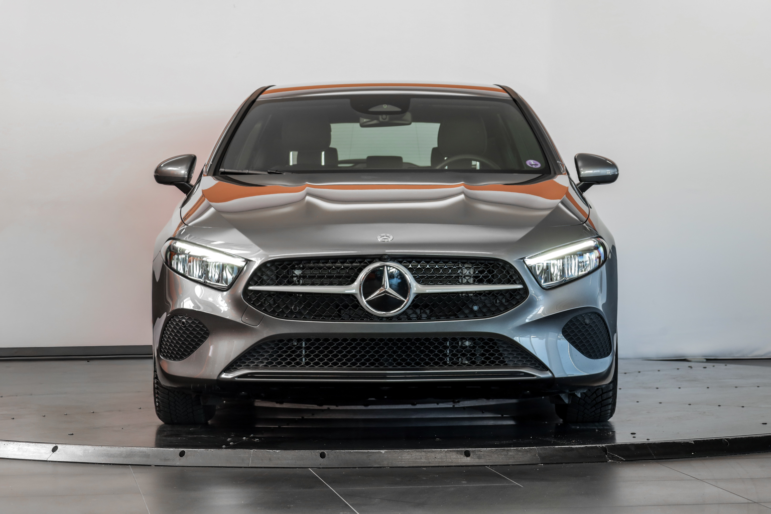 MERCEDES-BENZ A 180 7G-DCT
