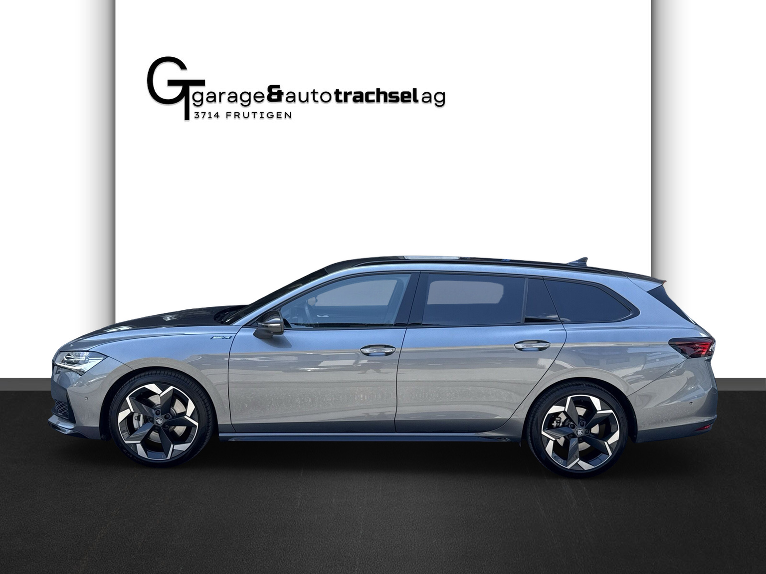 SKODA Superb Combi 2.0 TSI Sportline 4x4 DSG