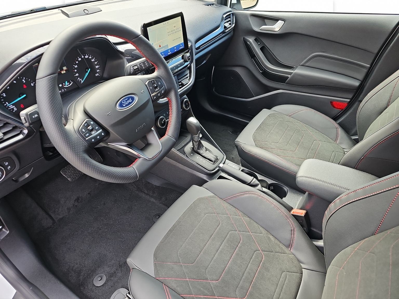 FORD Fiesta 1.0 EcoB Hybrid ST-Line X