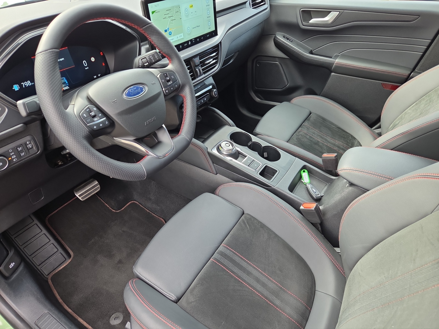 FORD Kuga 2.5 Hybrid ST-Line X 4x4