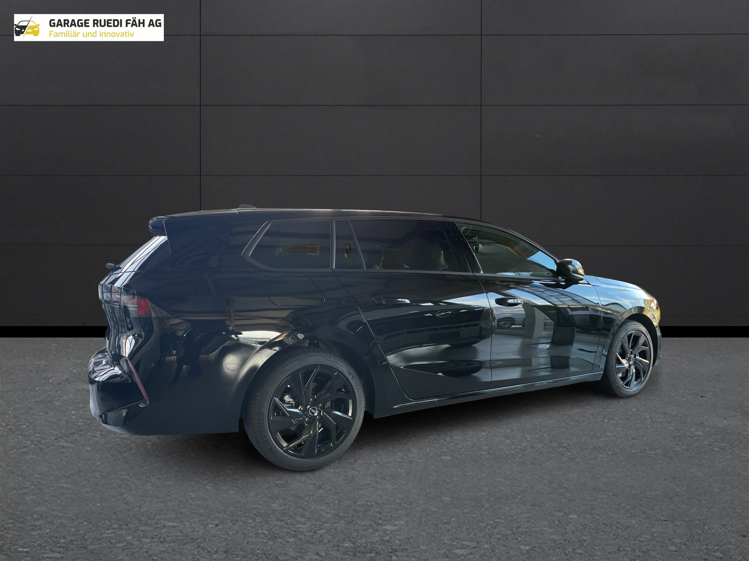 OPEL Astra Sports Tourer 1.2i Turbo Swiss Plus A