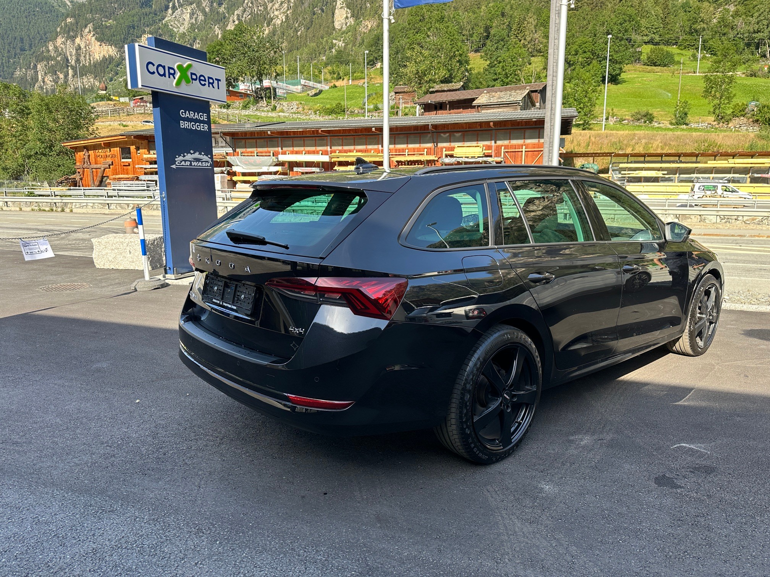 SKODA Octavia Combi 2.0 TSI Style DSG 4x4