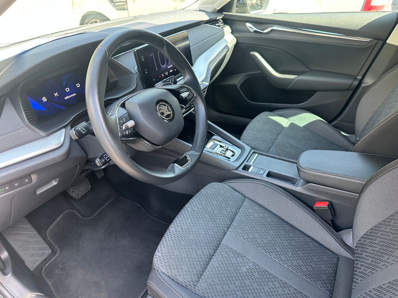 SKODA Octavia Combi 2.0 TSI Style DSG 4x4