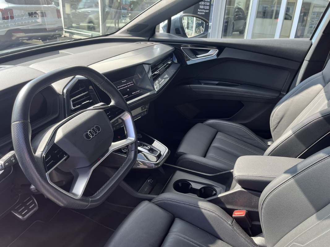 AUDI Q4 e-tron Sportback 50 quattro S-Line
