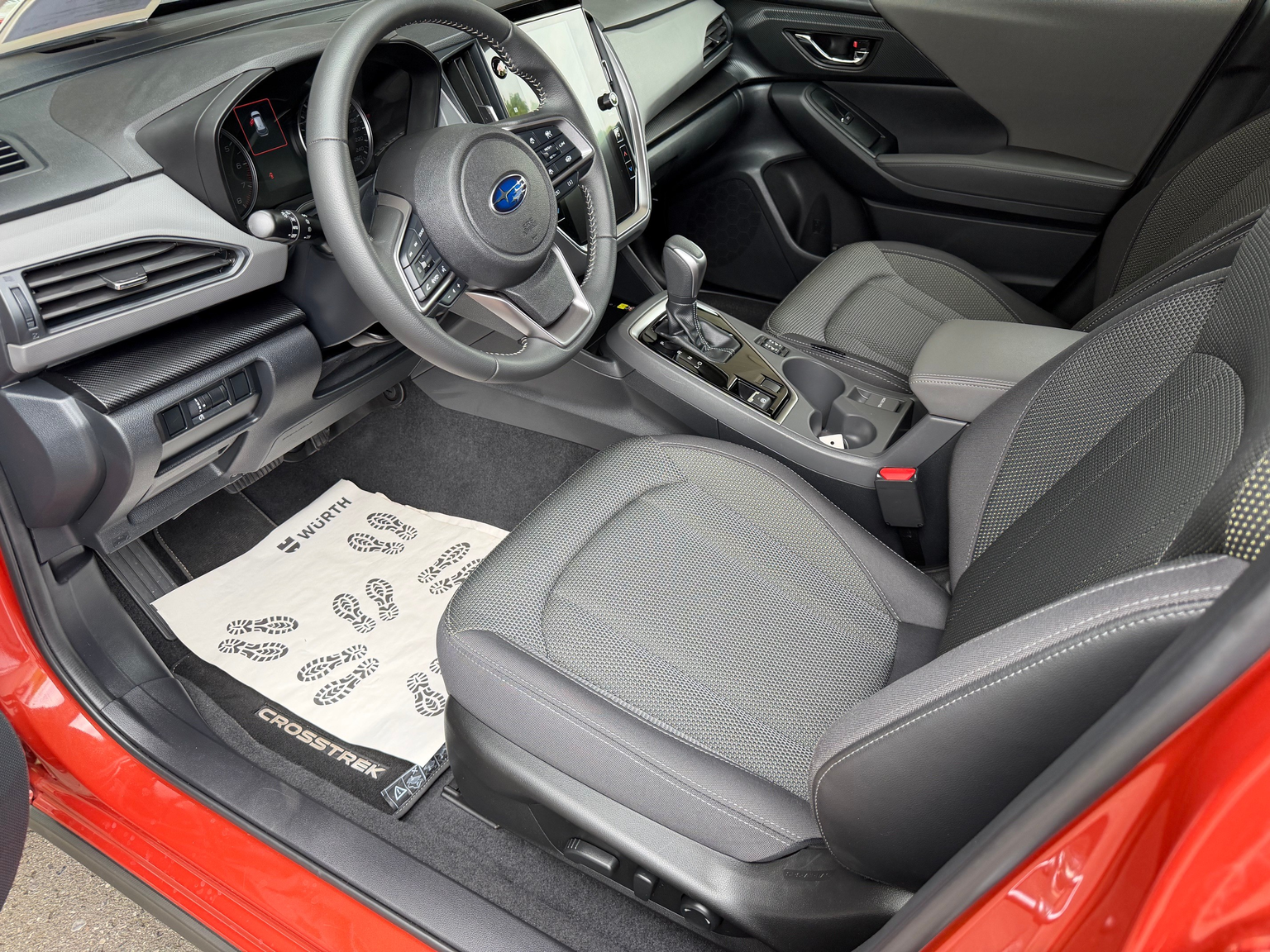 SUBARU Crosstrek 2.0 e-Boxer Swiss Plus AWD Lineartronic