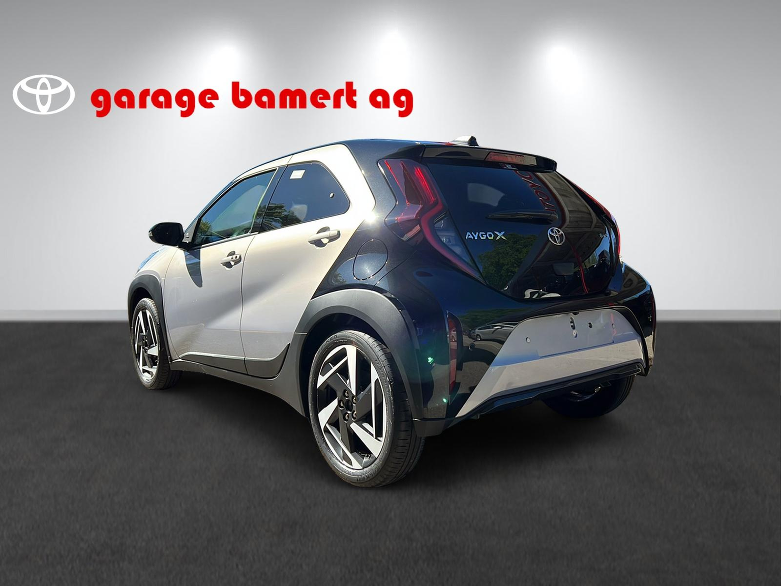 TOYOTA Aygo X 1.5 VVT-i HSD Style