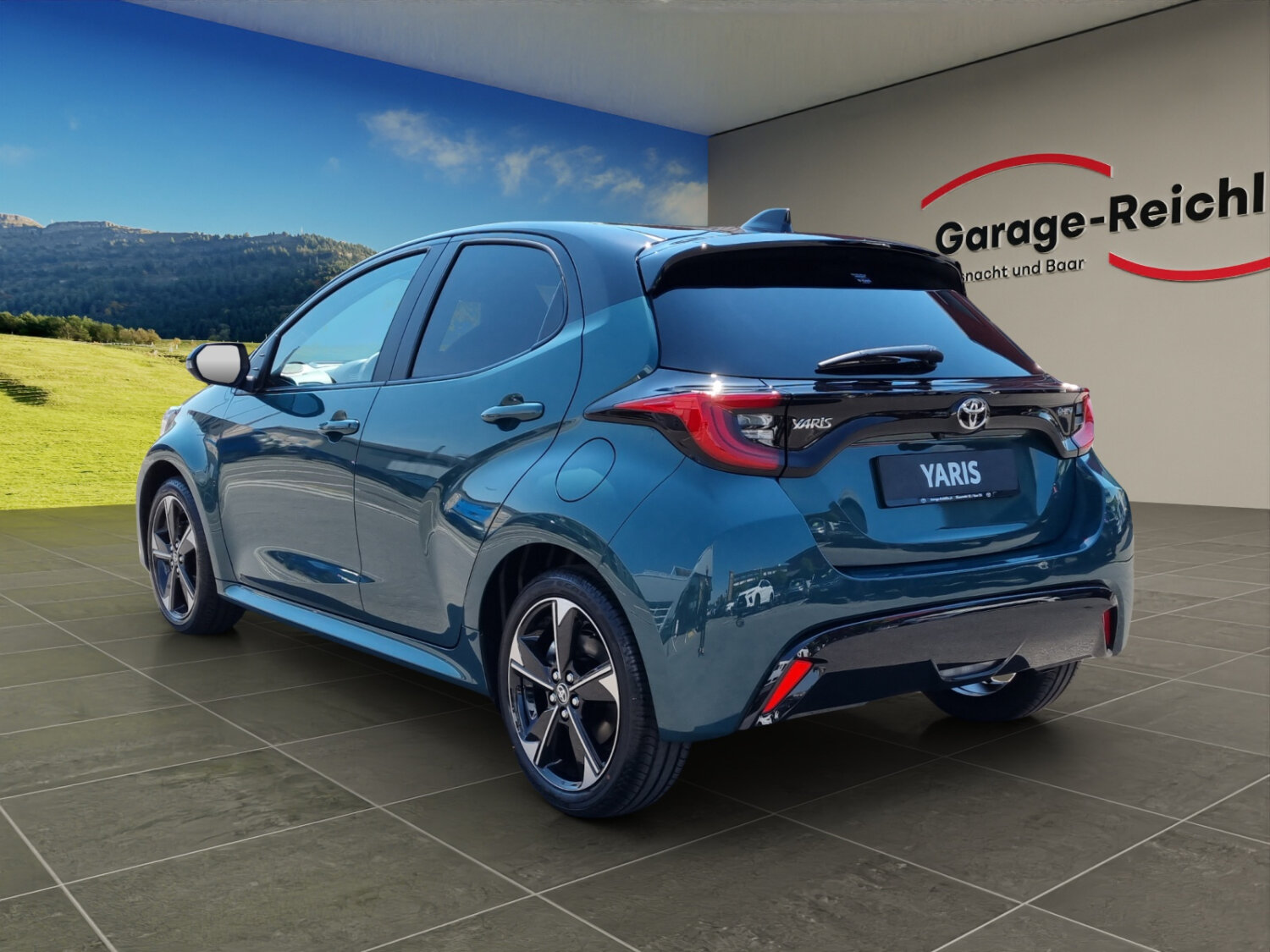 TOYOTA Yaris 1.5 VVT-i HSD Premium