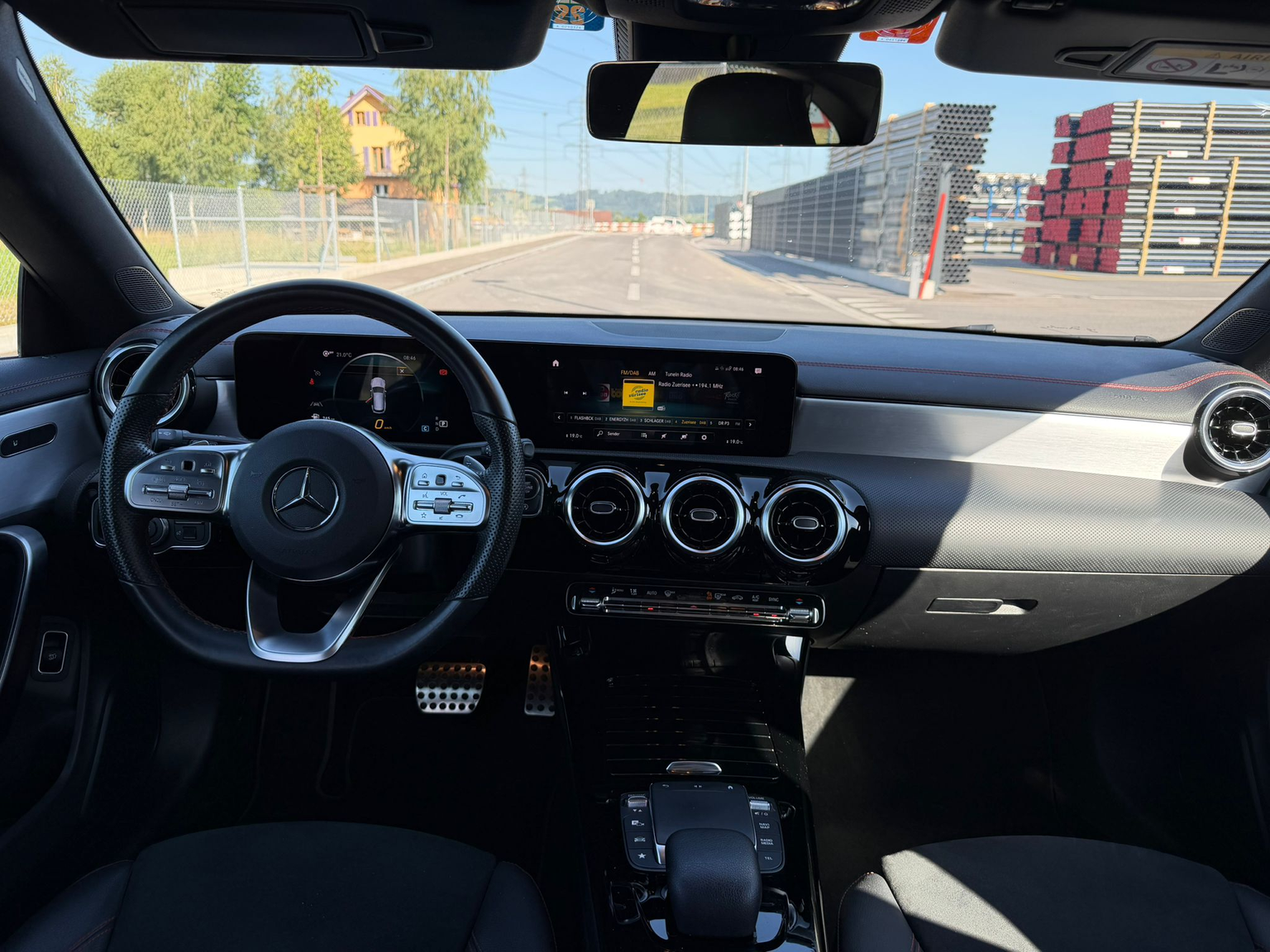 MERCEDES-BENZ CLA Shooting Brake 200 d AMG Line 8G-DCT