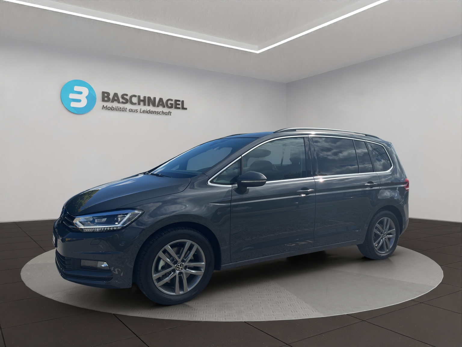 VW Touran im Auto Abo von CARIFY - Bild 1