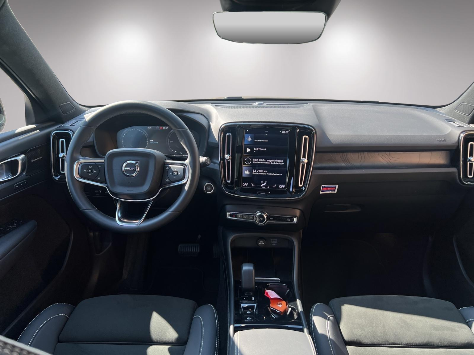 VOLVO XC40 1.5 T5 PiH Ultimate Bright