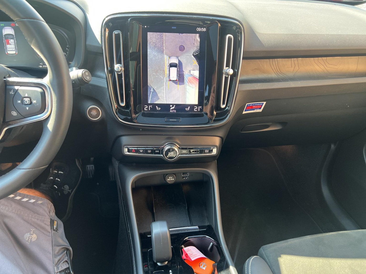 VOLVO XC40 1.5 T5 PiH Ultimate Bright