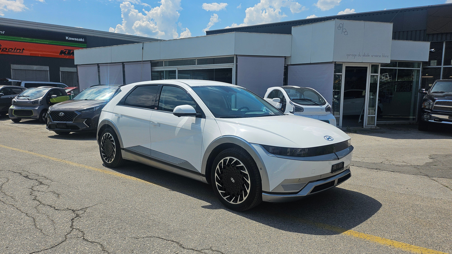 HYUNDAI Ioniq 5 72kWh First Edition 4WD