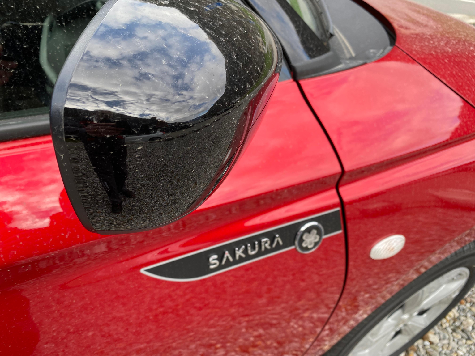 SUZUKI Swift 1.2 Sakura Hybrid 4x4