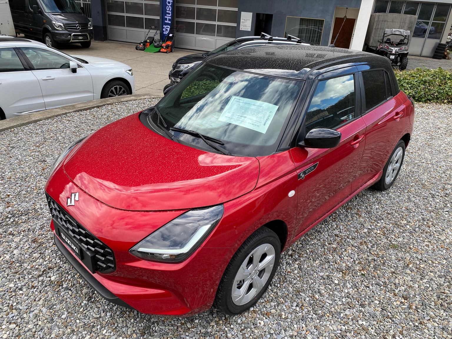 SUZUKI Swift 1.2 Sakura Hybrid 4x4