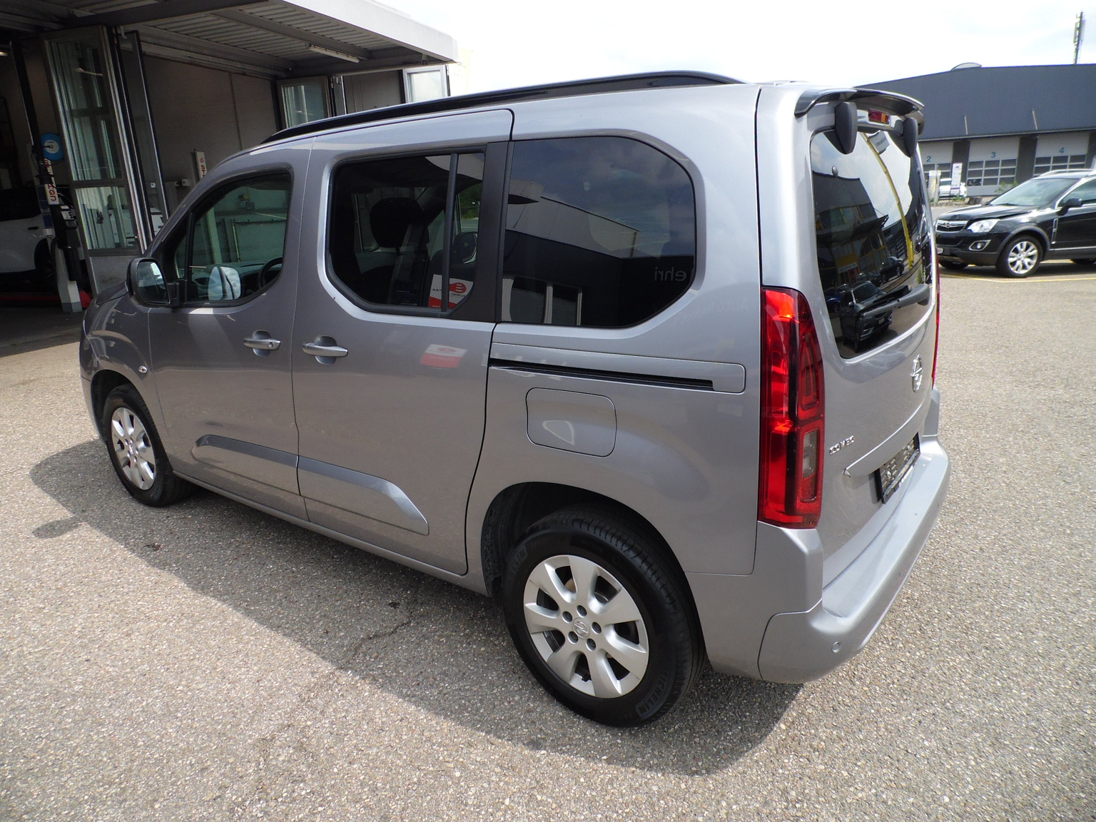 OPEL Combo Life 1.5 Ultimate Automat
