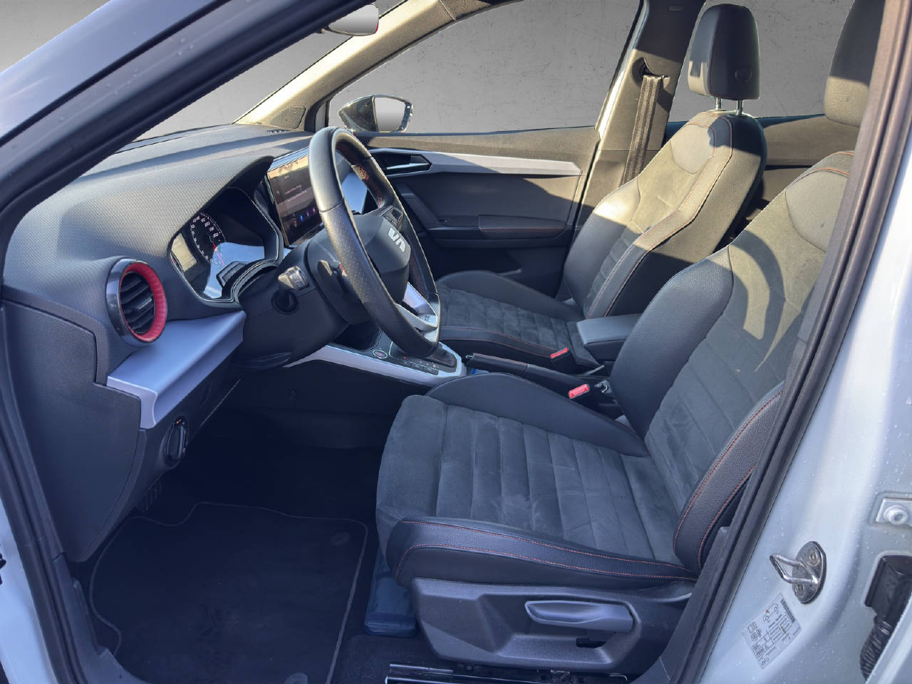 SEAT Arona 1.5 TSI Hola FR DSG MY22