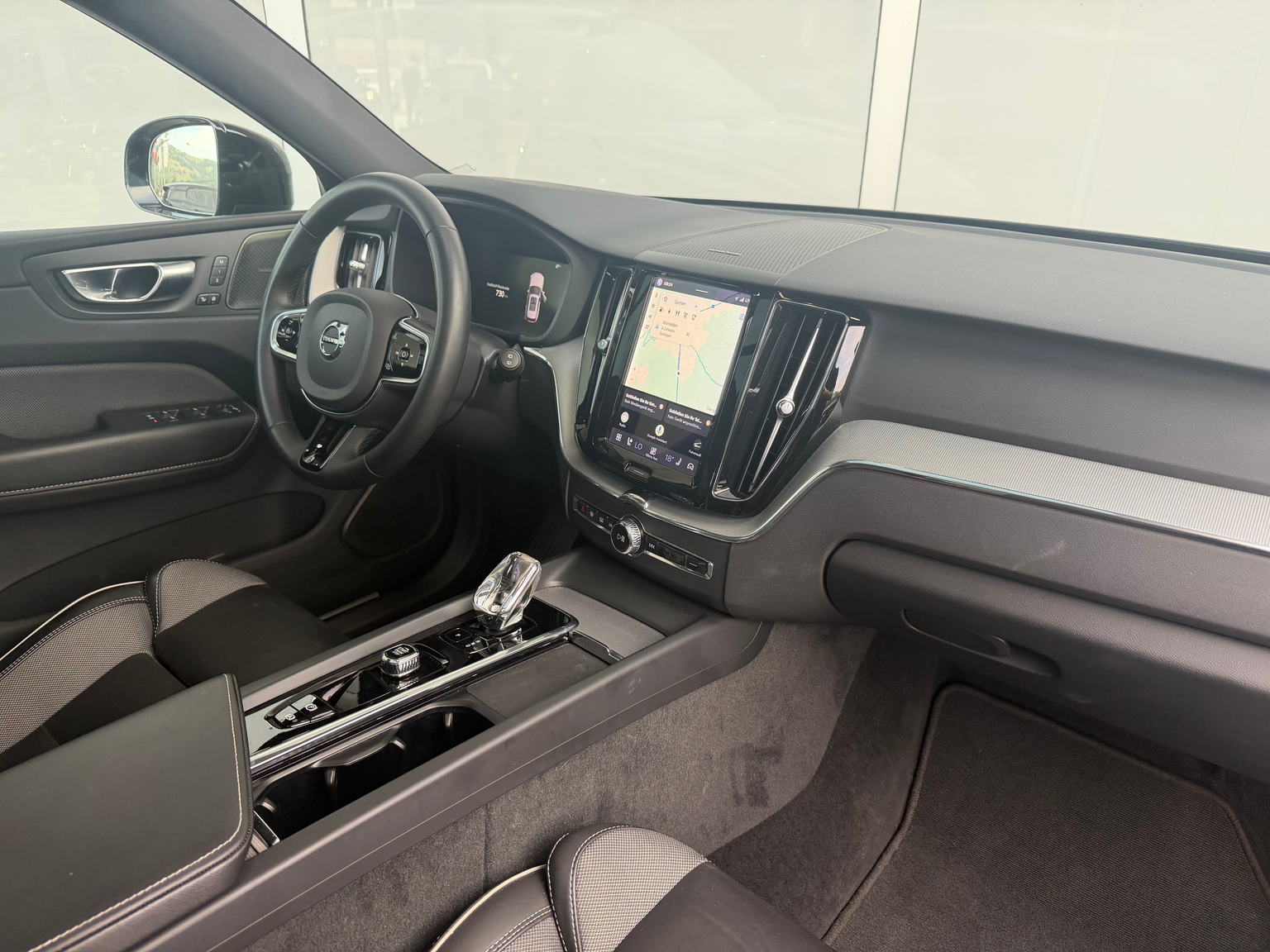 VOLVO XC60 T6 eAWD R-Design Geartronic