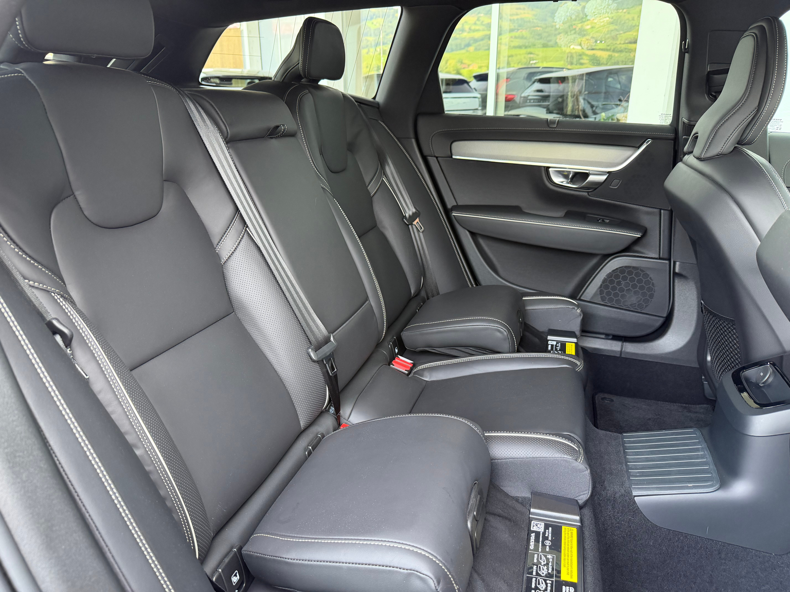 VOLVO V90 T8 eAWD Plus Dark Geartronic