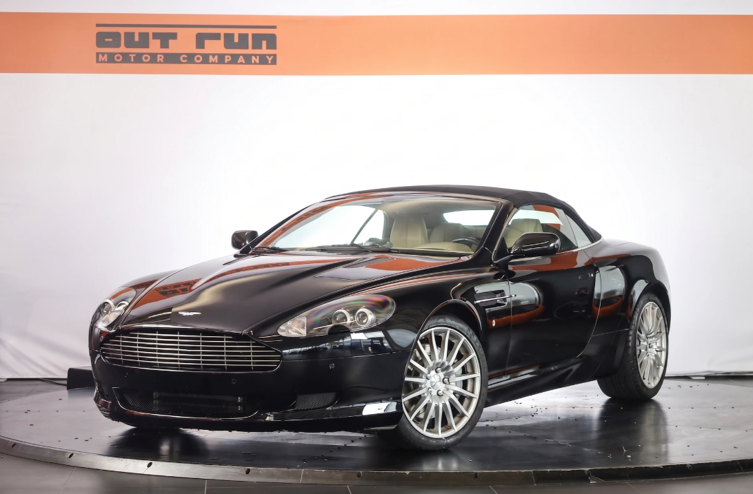 ASTON-MARTIN DB9