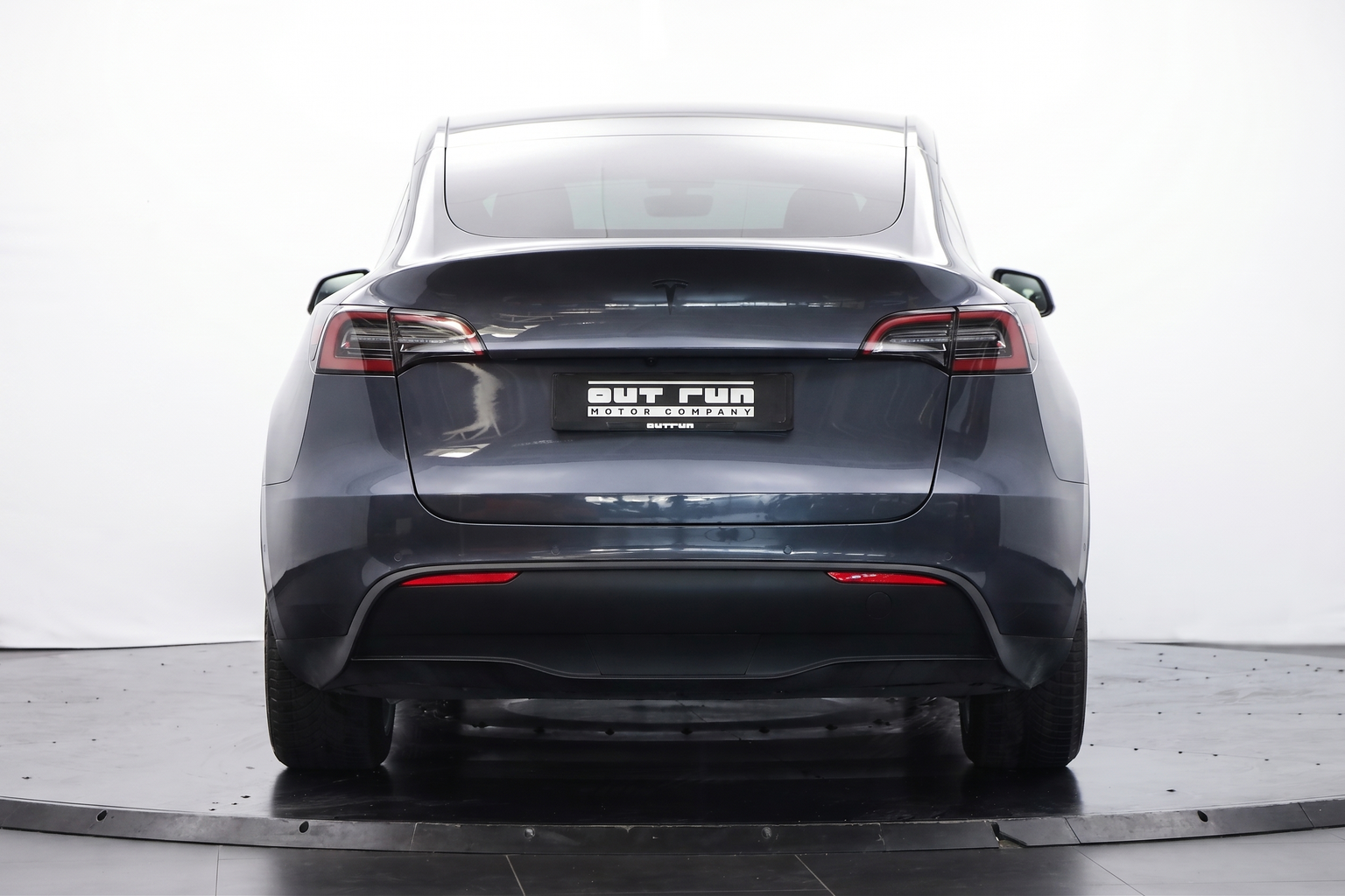 TESLA Model Y Long Range