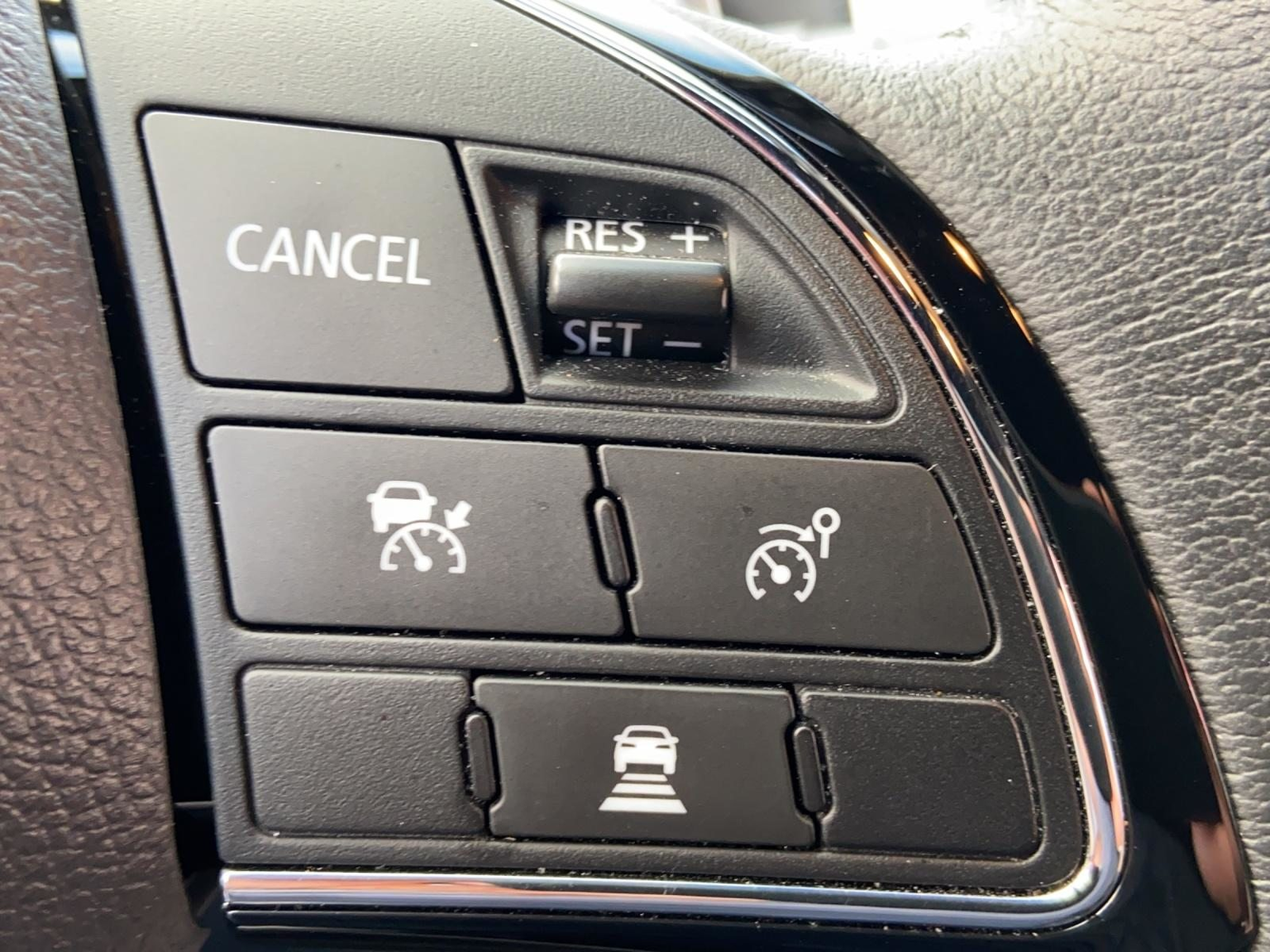 MITSUBISHI Eclipse Cross 2.4 PHEV Style 4x4