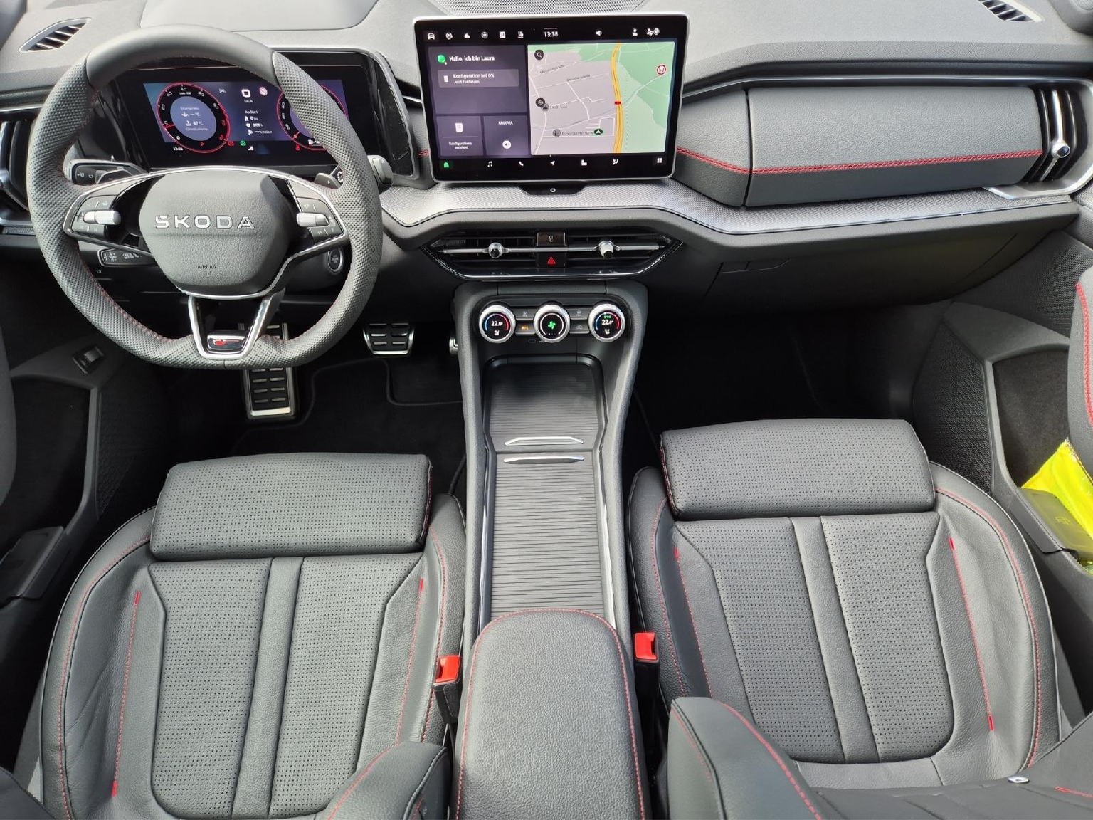 SKODA Kodiaq NEW 2.0 TSI RS 4x4 DSG *Standheizung*Anhängevorrichtung*Panoramadach* 2026