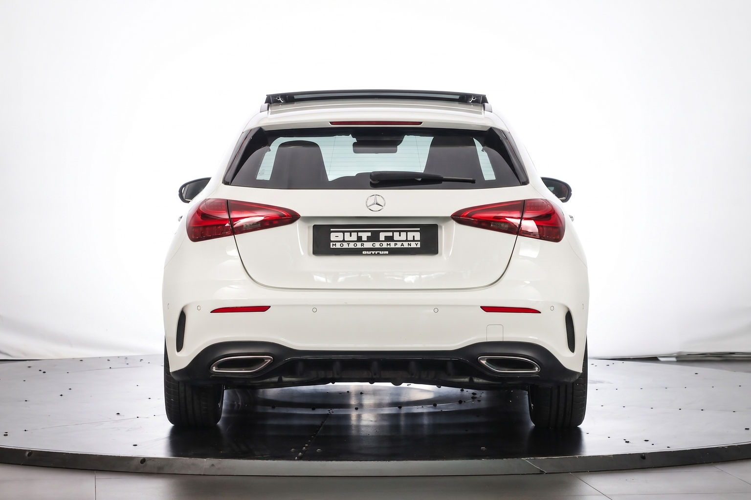 MERCEDES-BENZ A 180 7G-DCT