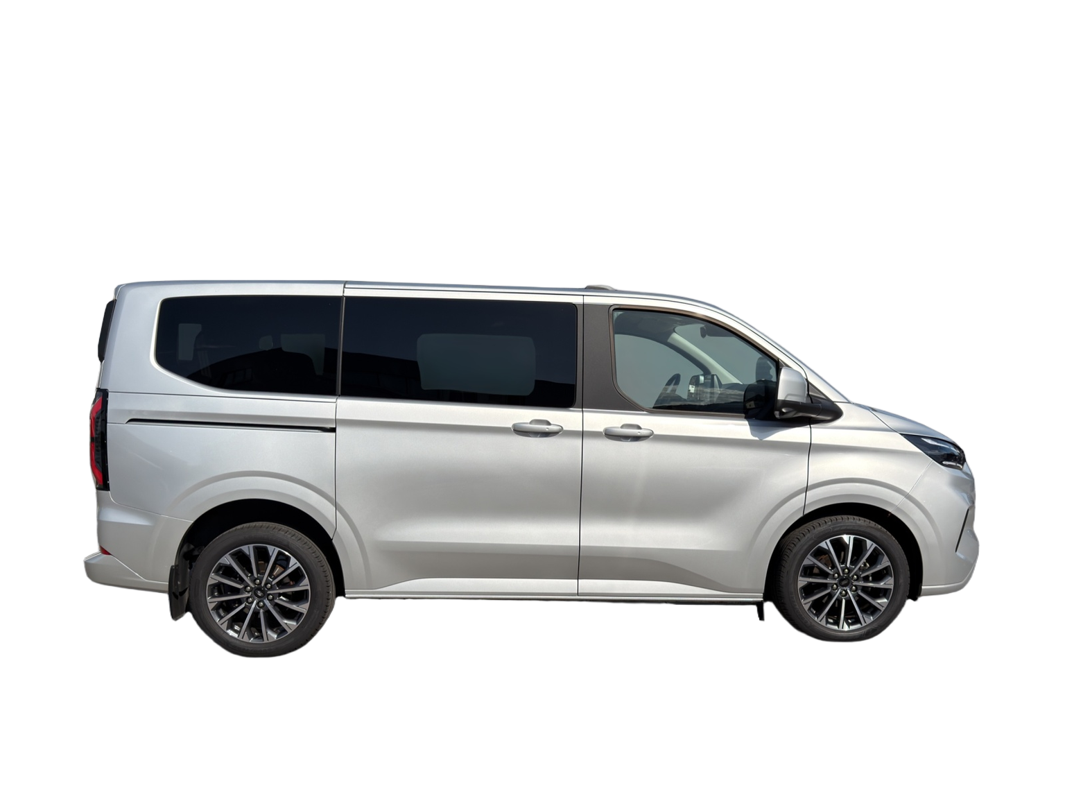 FORD Tourneo C Bus 320 L1 2.0 EcoBlue 170 Titanium X 4x4