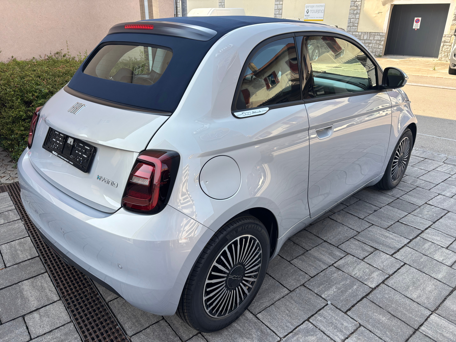 Vehicle Image