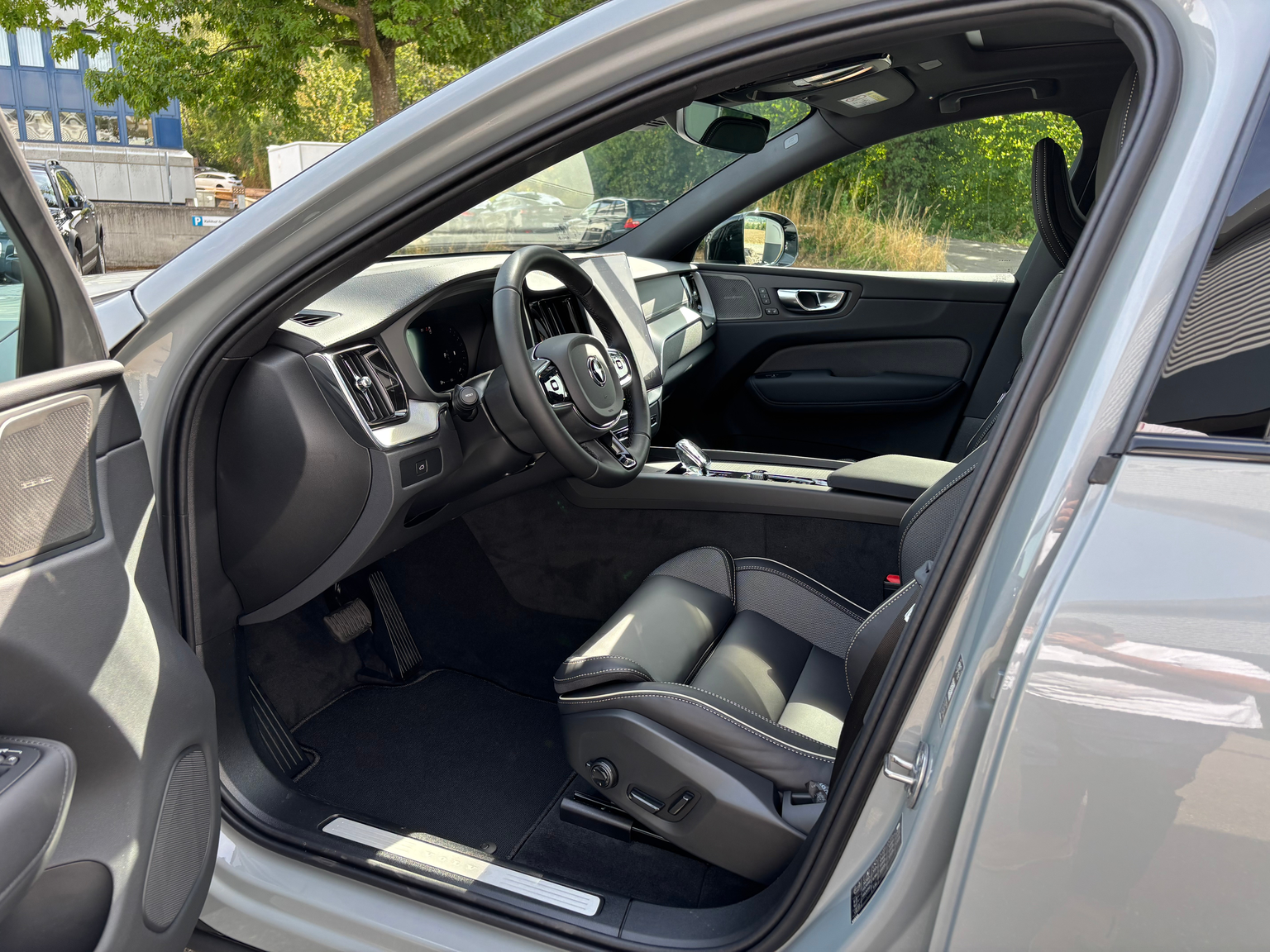 VOLVO XC60 2.0 B5 MH Black Edition AWD