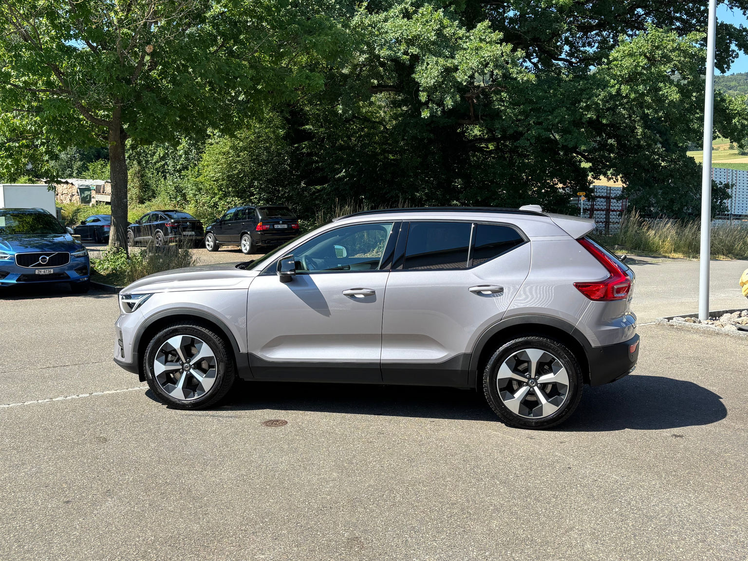 VOLVO XC40 2.0 B4 MH Plus Dark