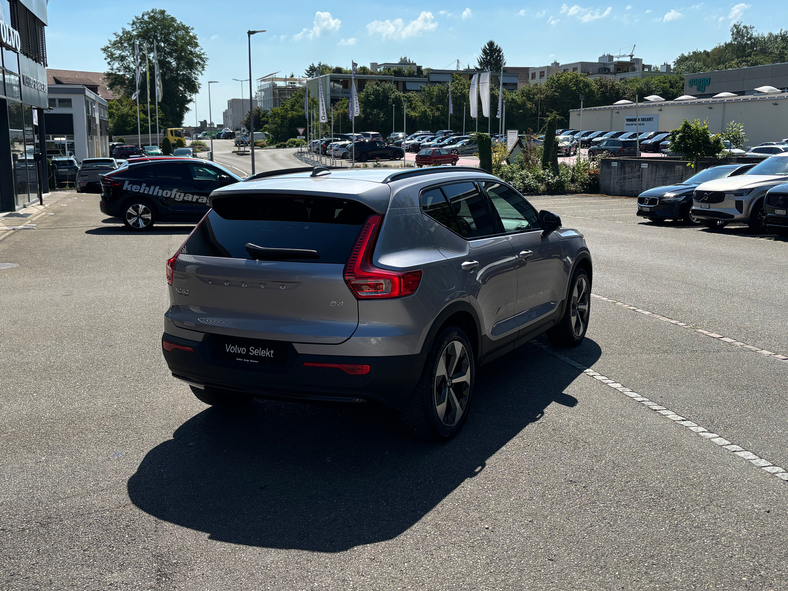 VOLVO XC40 2.0 B4 MH Plus Dark