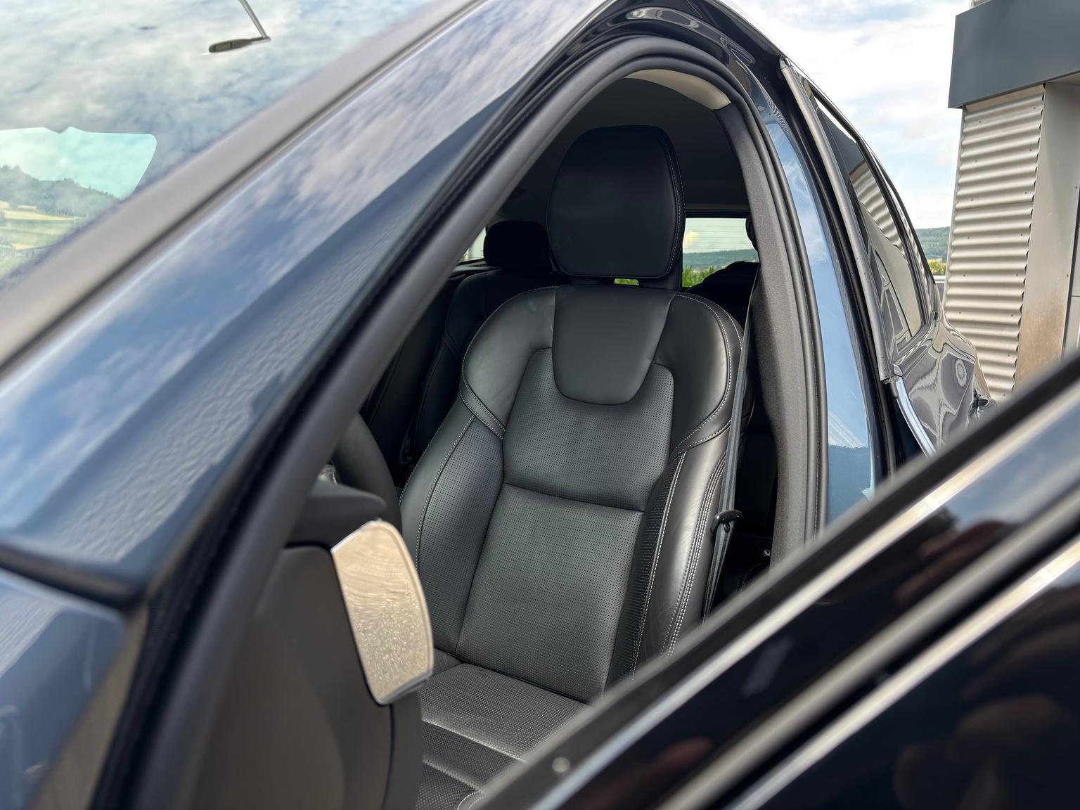 VOLVO XC60 2.0 T6 TE Plus Dark eAWD