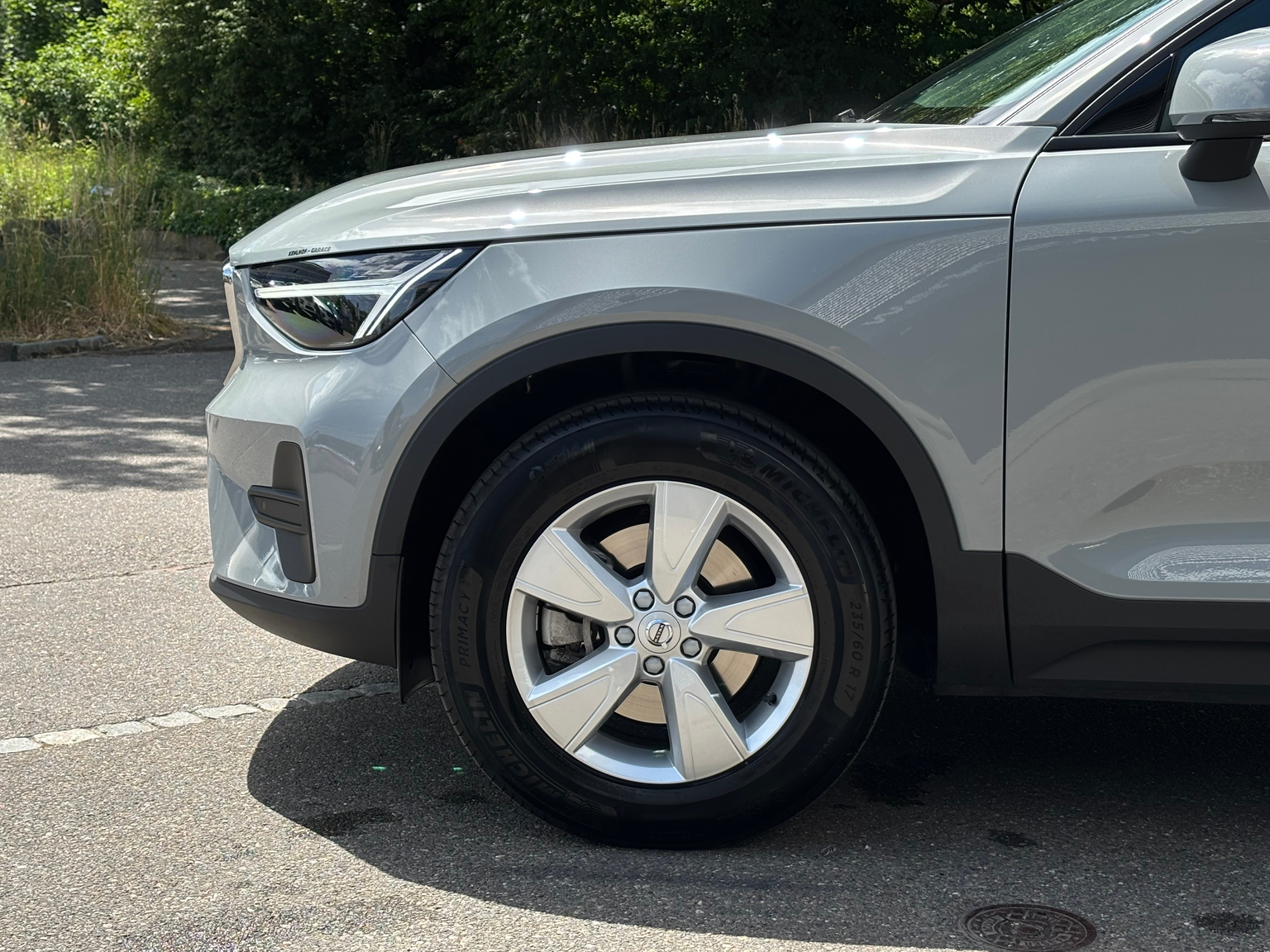 VOLVO XC40 2.0 B3 MH Essential