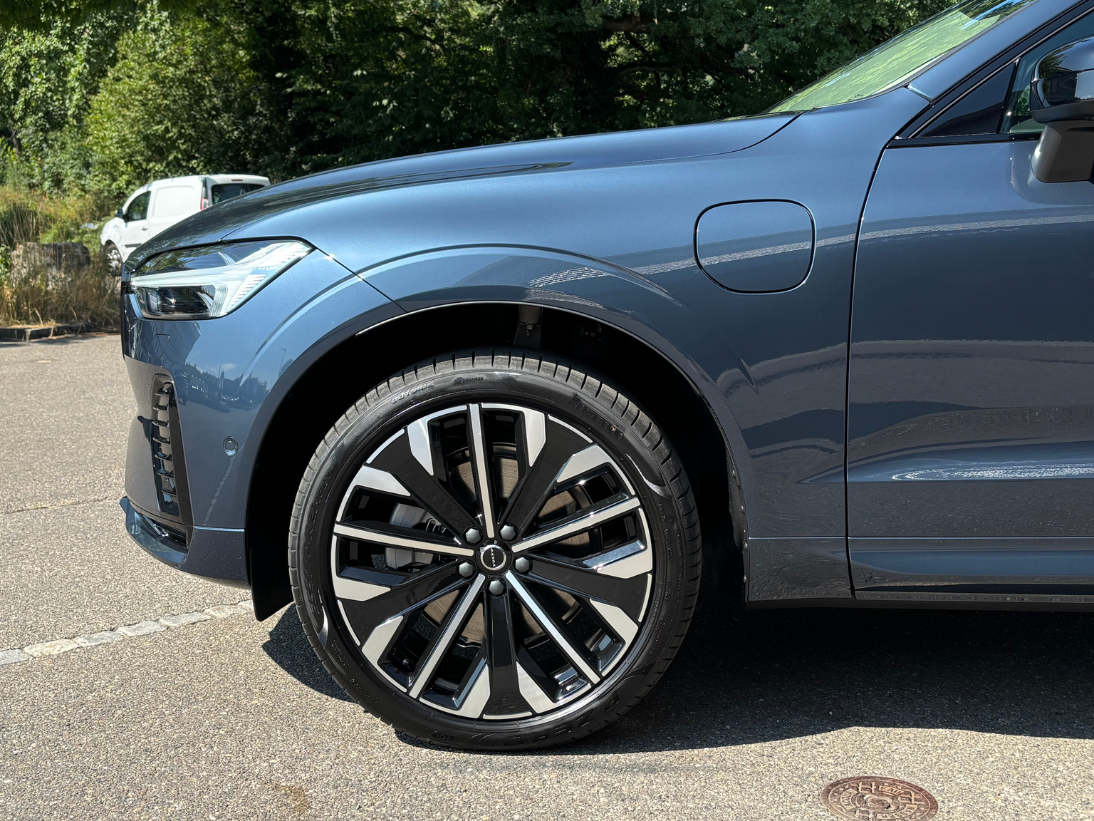 VOLVO XC60 2.0 T8 TE Ultra Dark eAWD