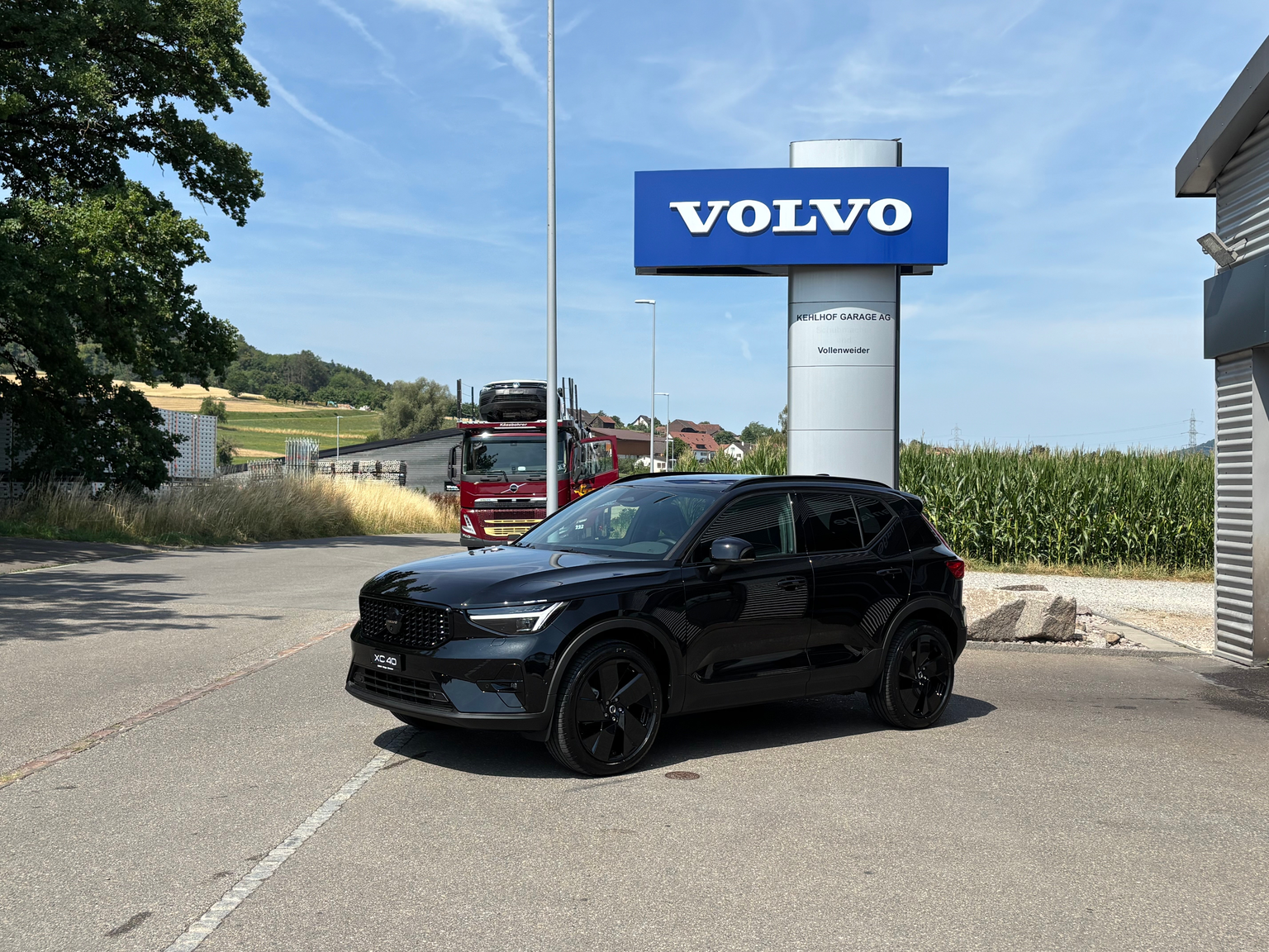 VOLVO XC40 2.0 B4 MH Black Edition