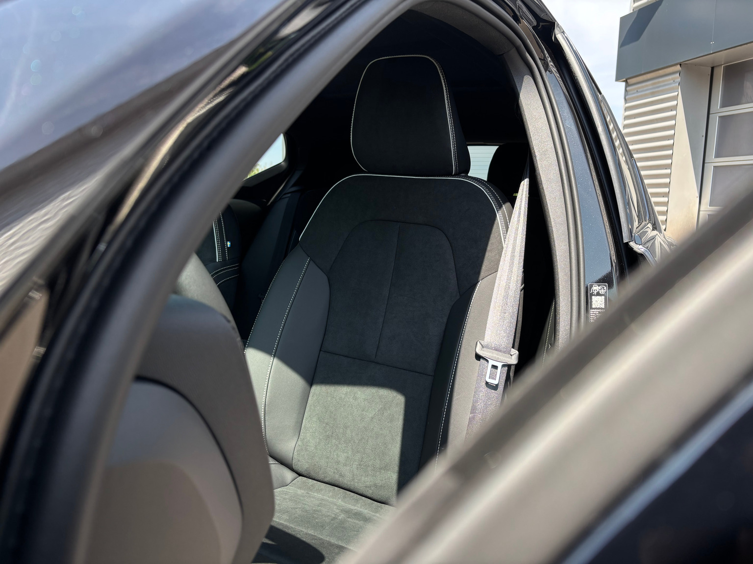 VOLVO XC40 2.0 B4 MH Black Edition