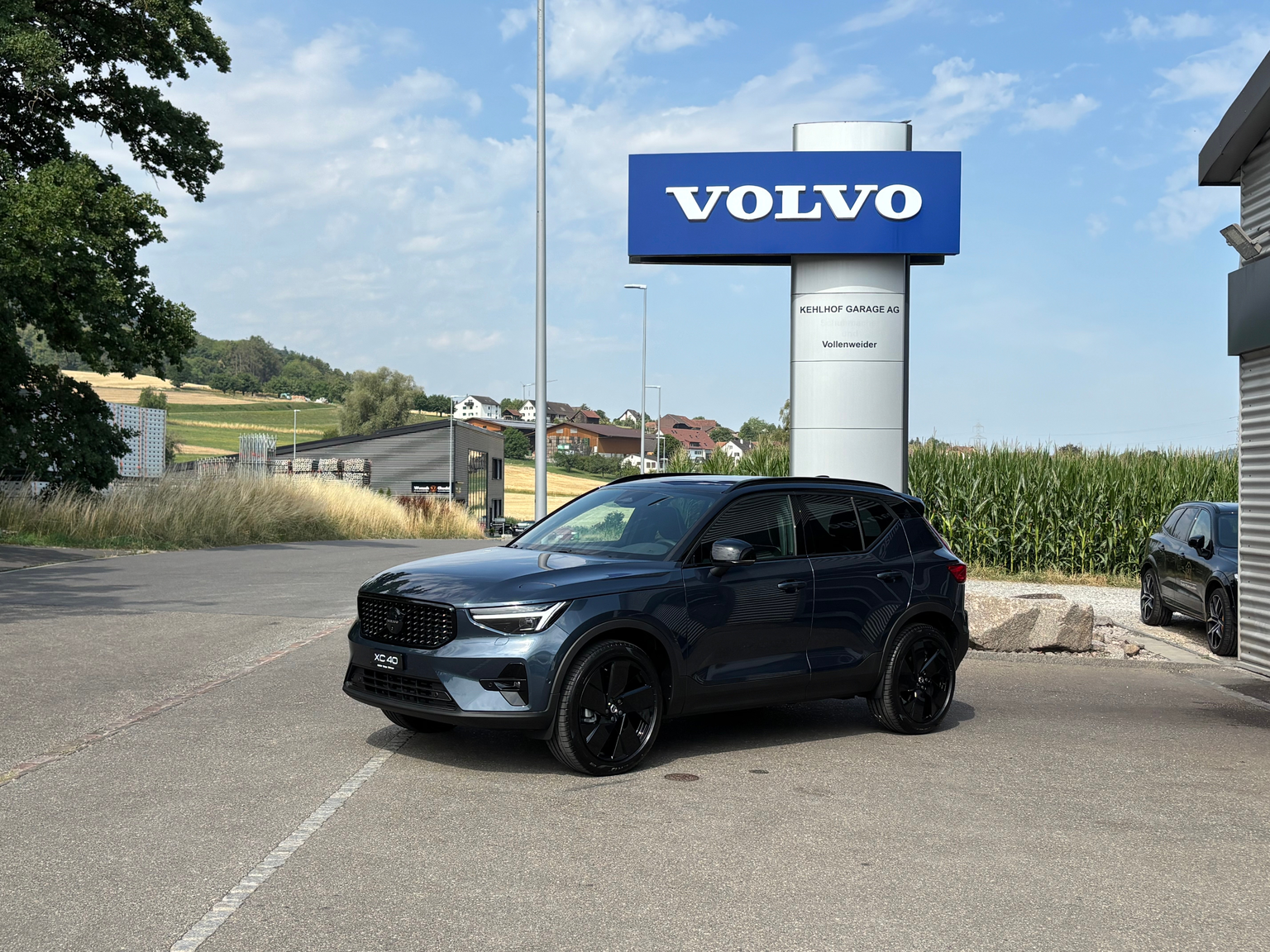 VOLVO XC40 2.0 B4 MH Black Edition